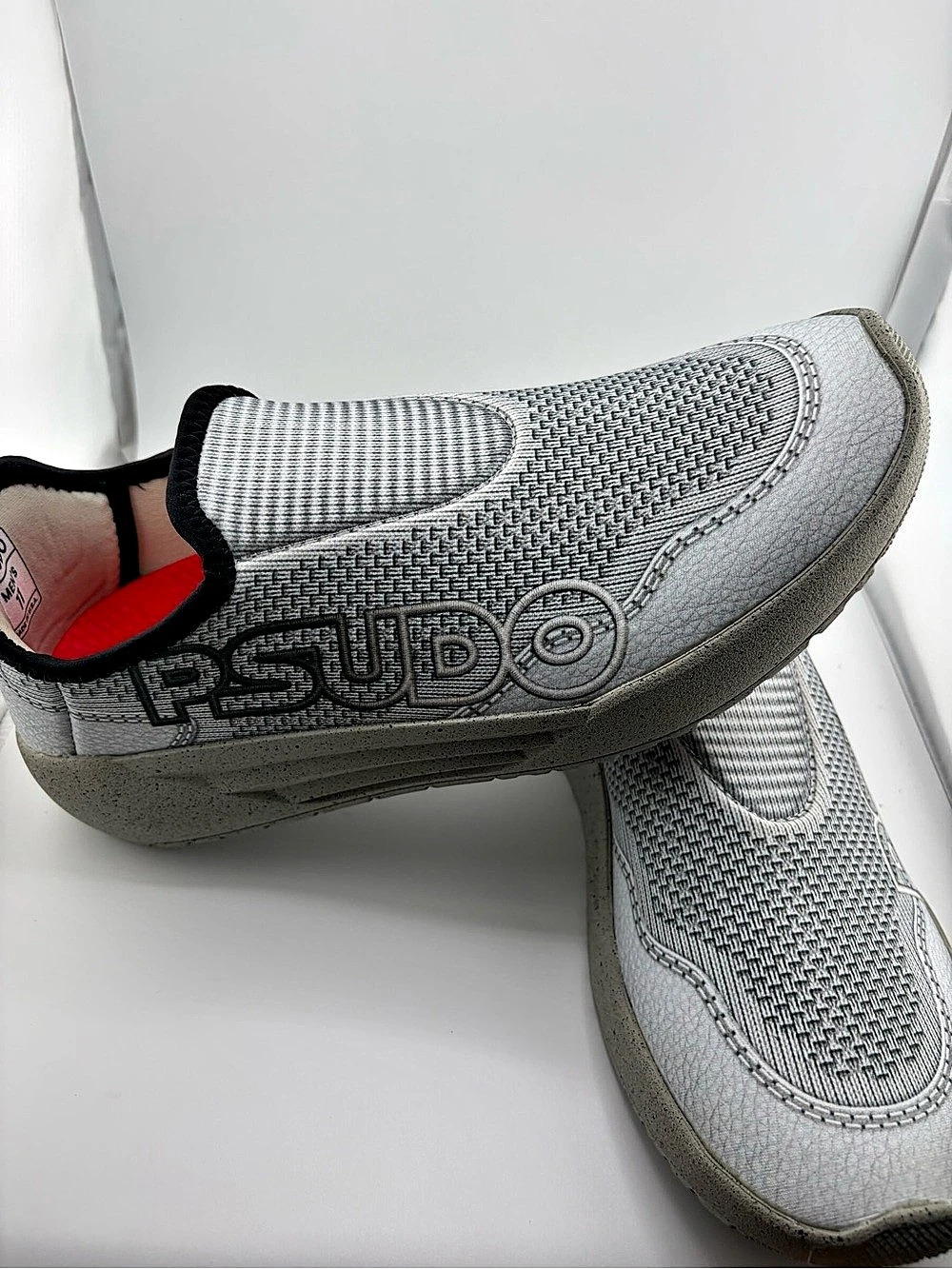 0229: PSUDO Logo Sport Men's Gray Sneakers Waist M 11